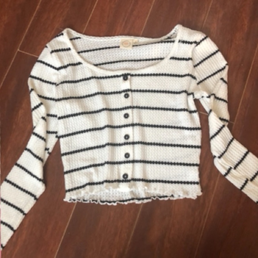 striped black and white long sleeve top